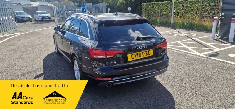 Audi A4 Avant 2L S Line Red #13
