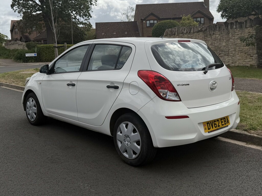 Hyundai I20 1.2 Classic White #6