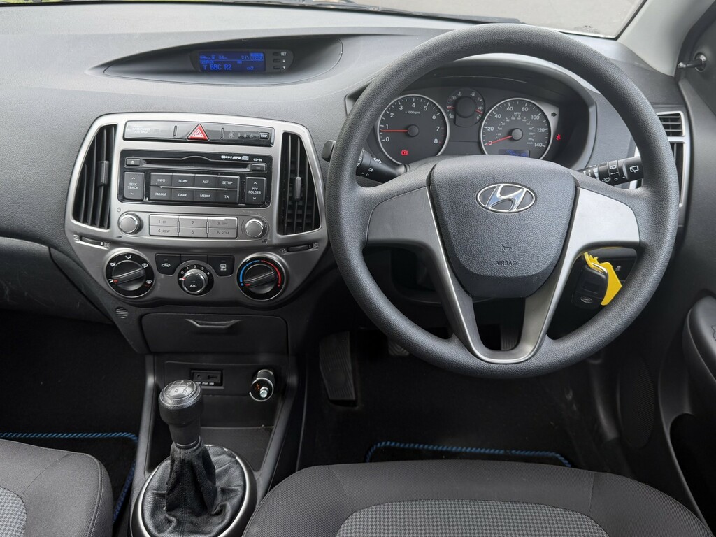 Hyundai I20 1.2 Active Black #15