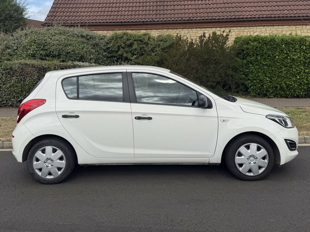 Hyundai I20 1.2 Classic White #3