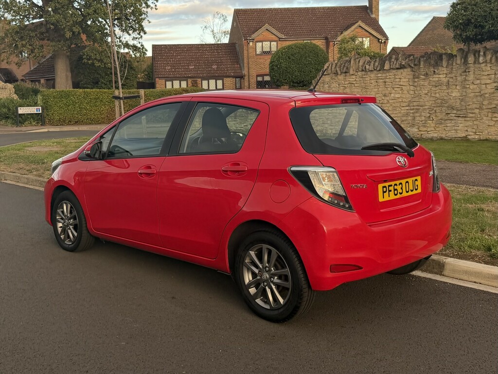 Toyota Yaris 1.3 Dual Vvt-i Icon Plus Red #6