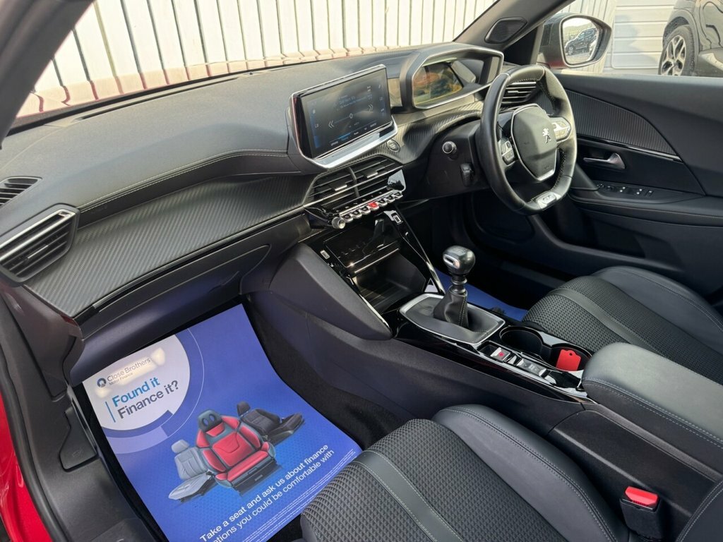 Peugeot 2008 2008 Allure Puretech Ss Red #21