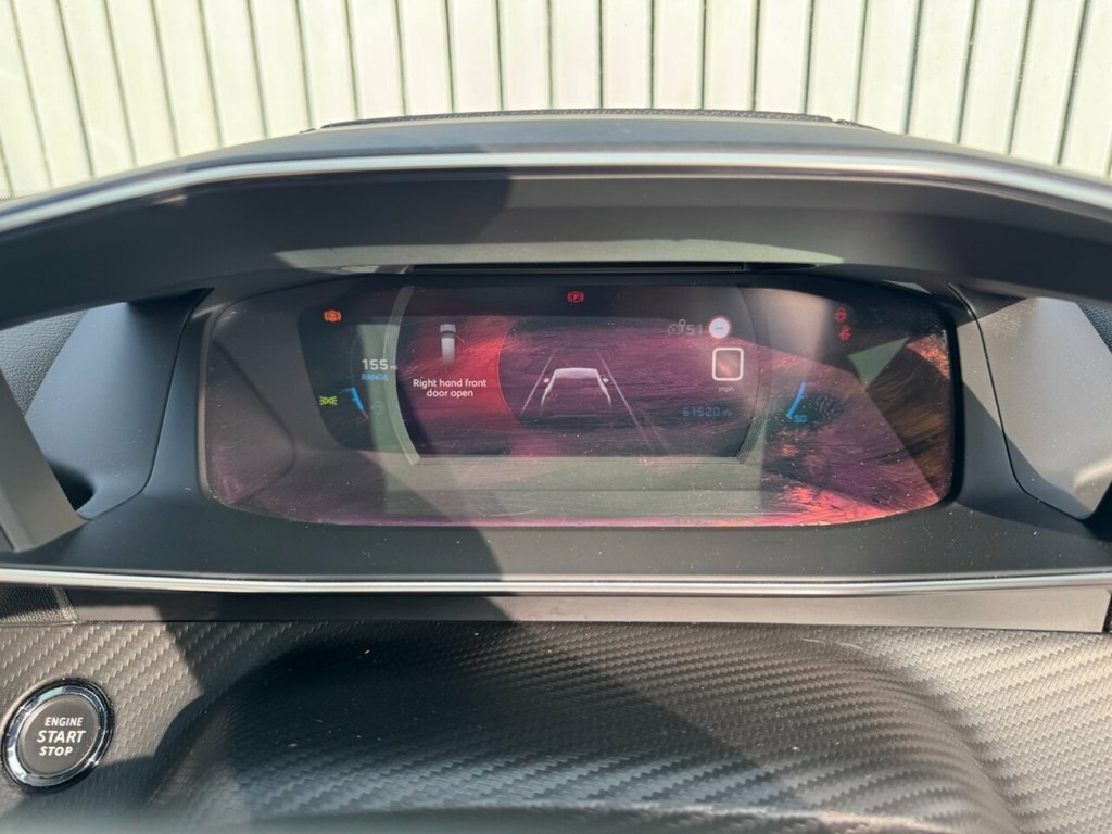 Peugeot 2008 2008 Allure Puretech Ss Red #30