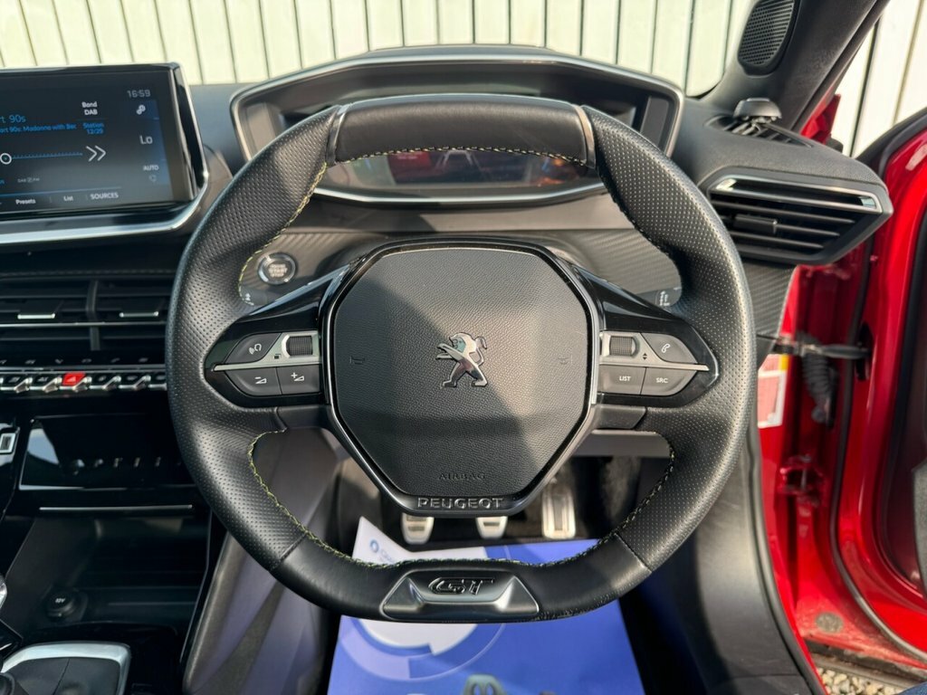 Peugeot 2008 2008 Allure Puretech Ss Red #29