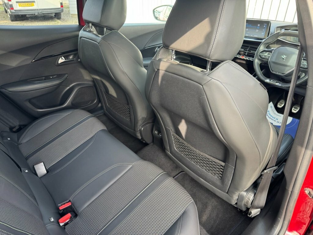 Peugeot 2008 2008 Allure Puretech Ss Red #19