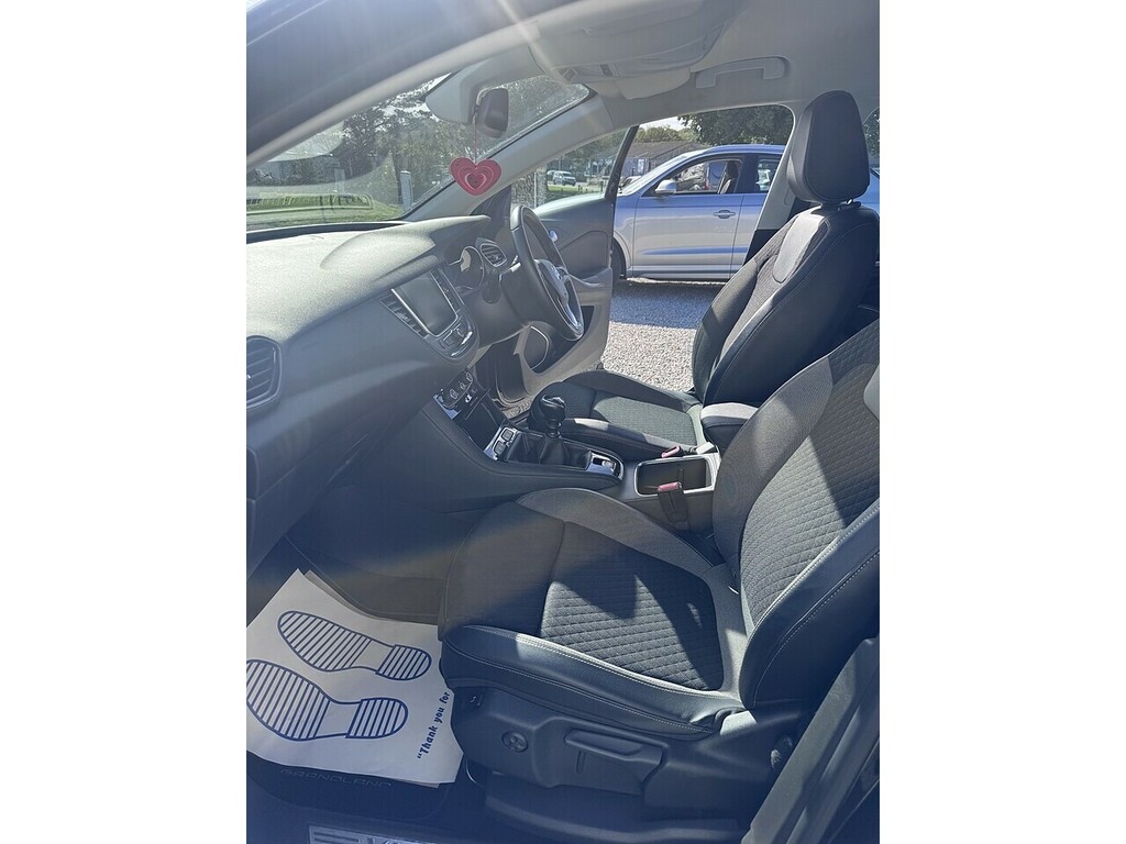 Vauxhall Grandland X Turbo Sport Nav Black #4