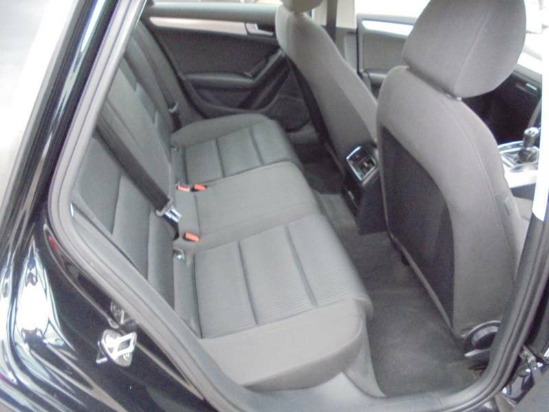 Audi A4 2.0 Tdie 136 Se Start Stop - 2011 11 LS11XJP Black #6