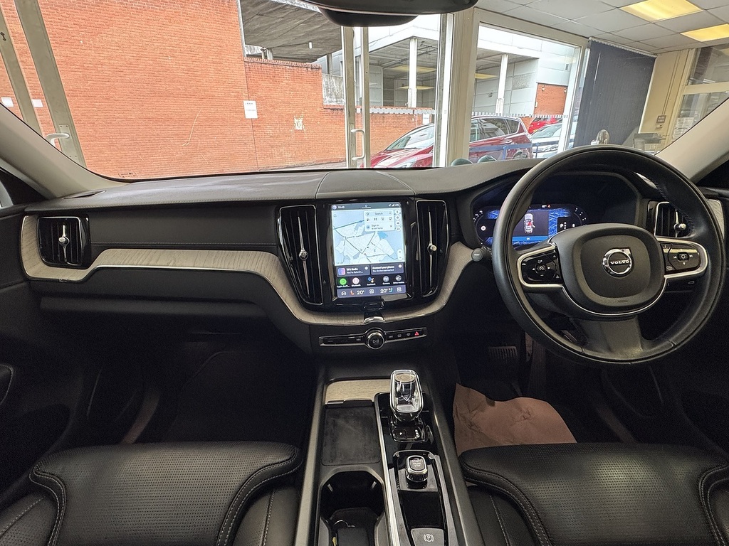 Volvo XC60 B4 Mhev Inscription U6494 Ulez Silver #2