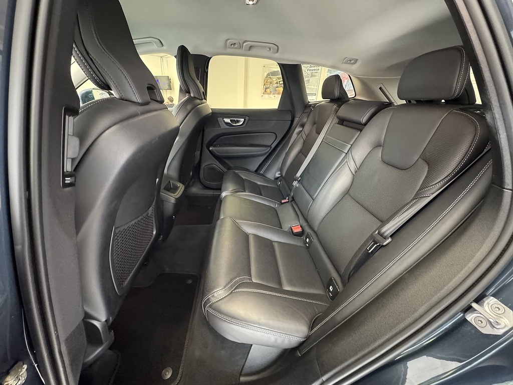 Volvo XC60 T4 Edition Grey #19