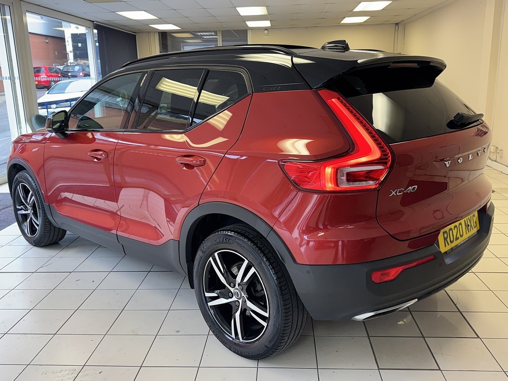 Volvo XC40 T3 R-design U6495 Ulez Red #5