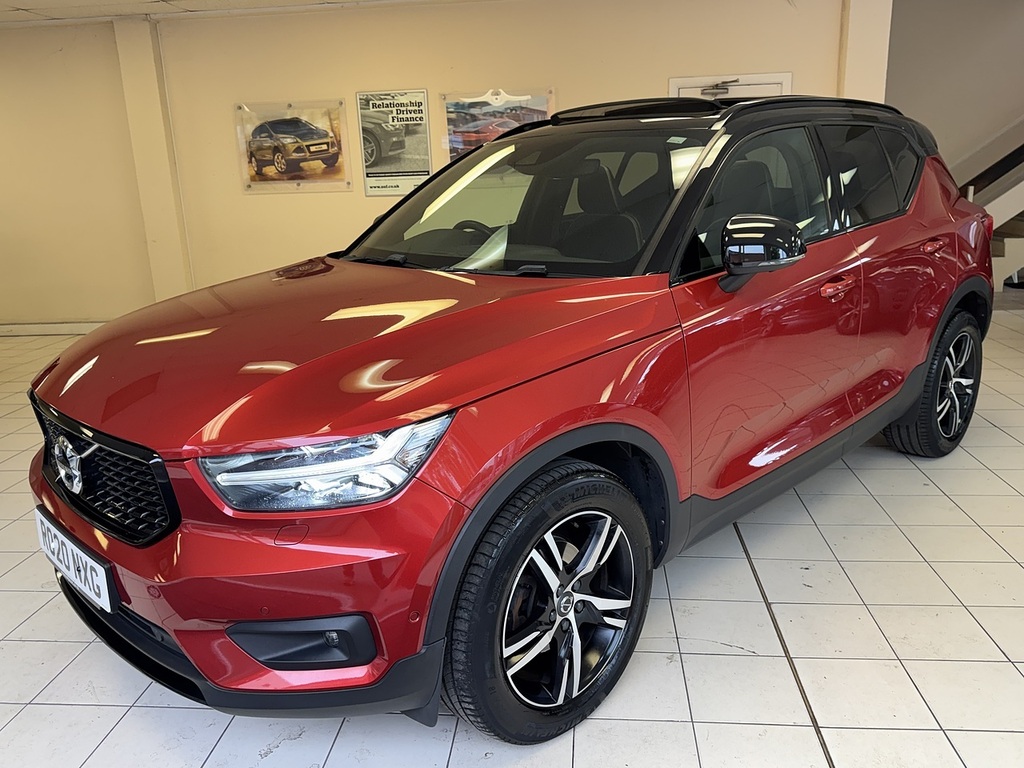 Volvo XC40 T3 R-design U6495 Ulez Red #4