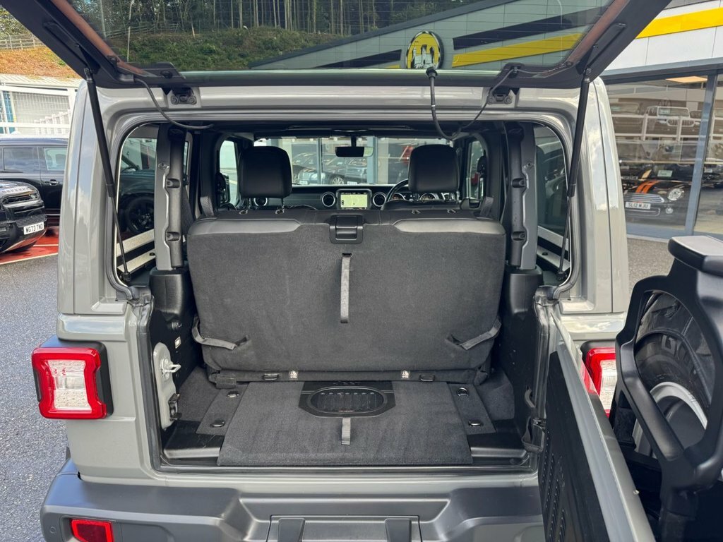 Jeep Wrangler Crd Jk Edition White #11