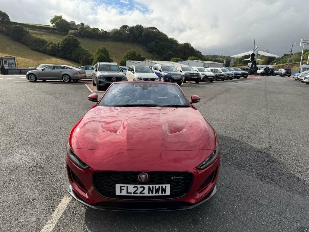 Jaguar F-Type 5L R-dynamic Black Red