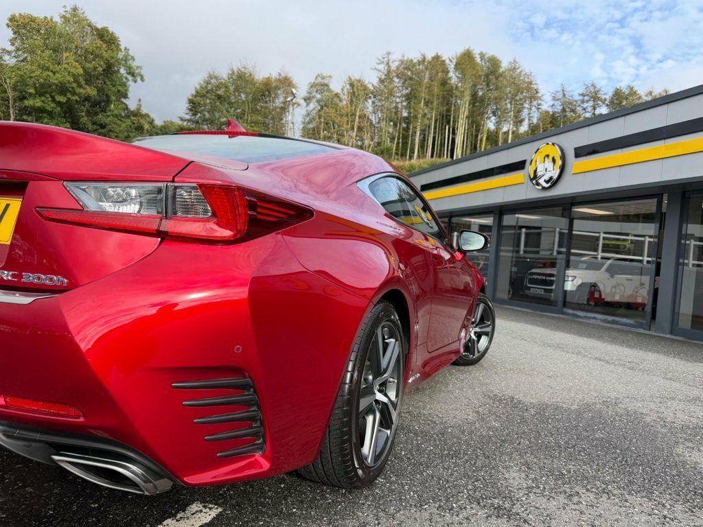 Lexus RC 300H Luxury Lss Plus Red #22