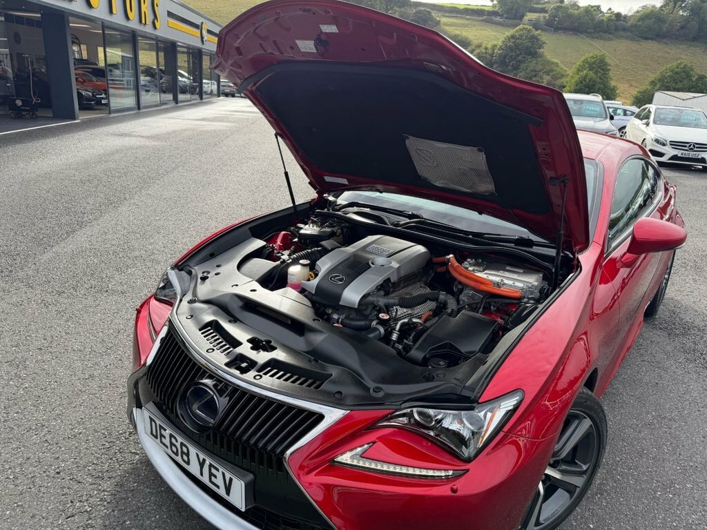 Lexus RC 300H Luxury Lss Plus Red #16
