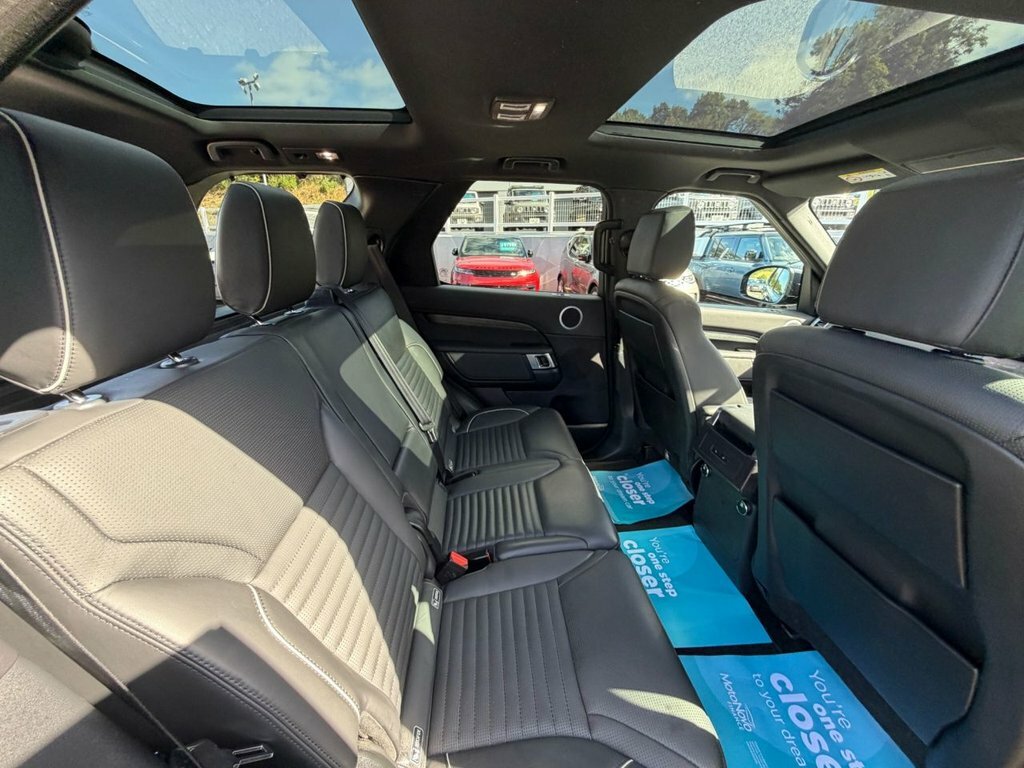 Land Rover Discovery 2.0 Td4 Se Tech 180 Bhp Blue #9