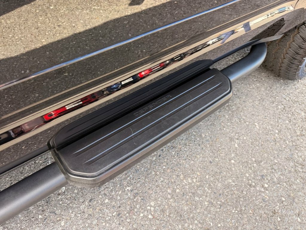 Land Rover Defender 90 Automatic Black #24