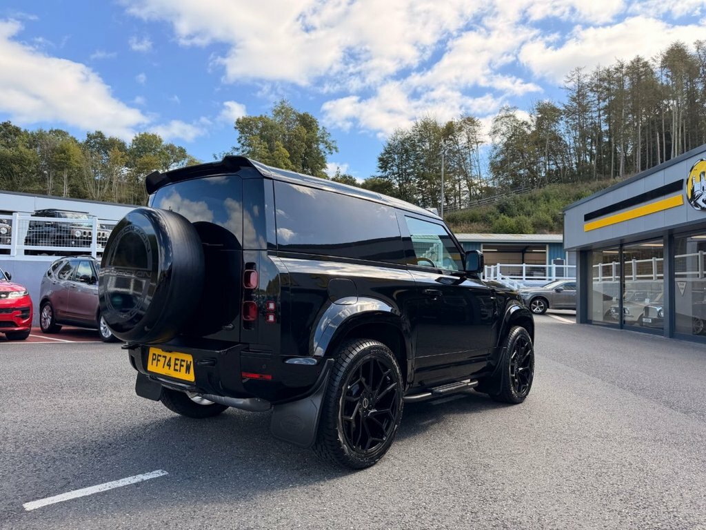 Land Rover Defender 90 3L X-dynamic Se Black #5