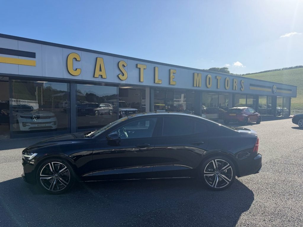 Volvo S60 2L R-design Edition Black #2