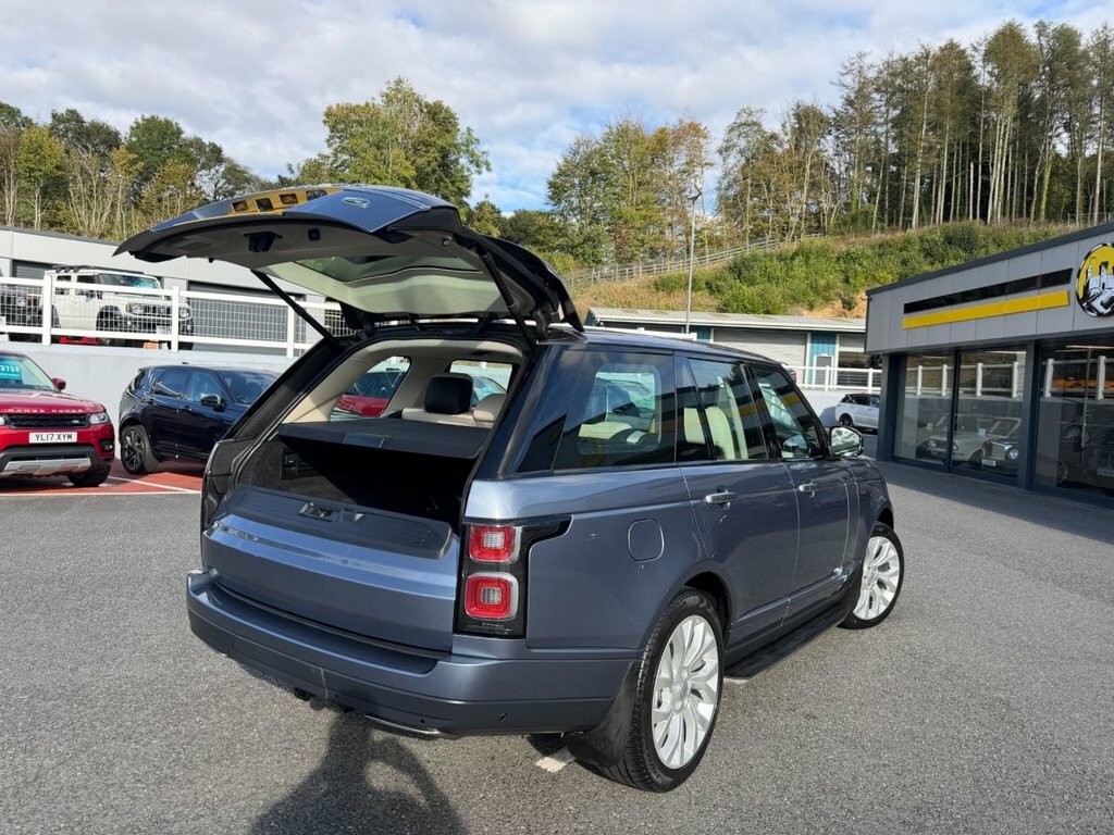 Land Rover Range Rover 3.0 D300 Vogue Se Black #12