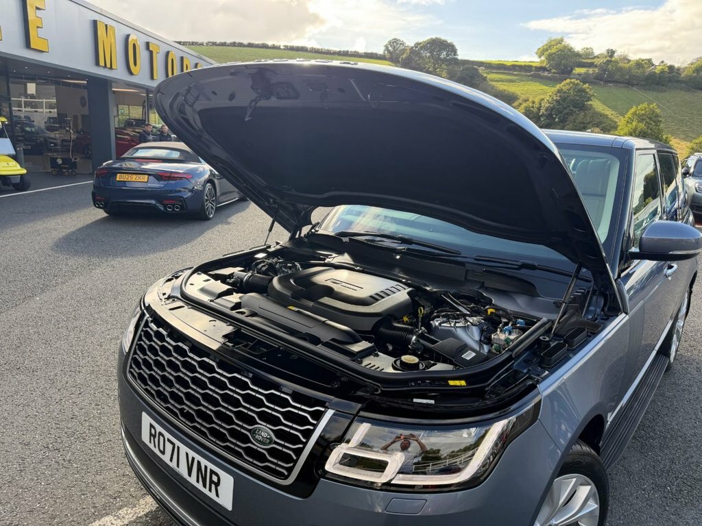 Land Rover Range Rover 3.0 D300 Vogue Se Black #21