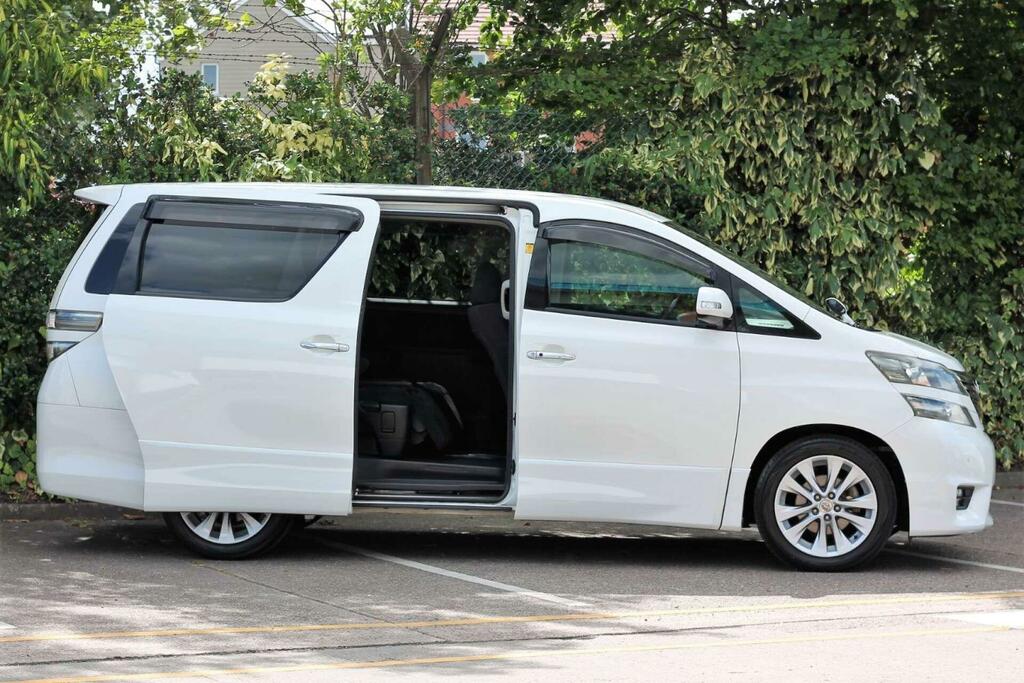 Toyota Vellfire Mpv 2.4 Z 8 Seats 200909 White #3
