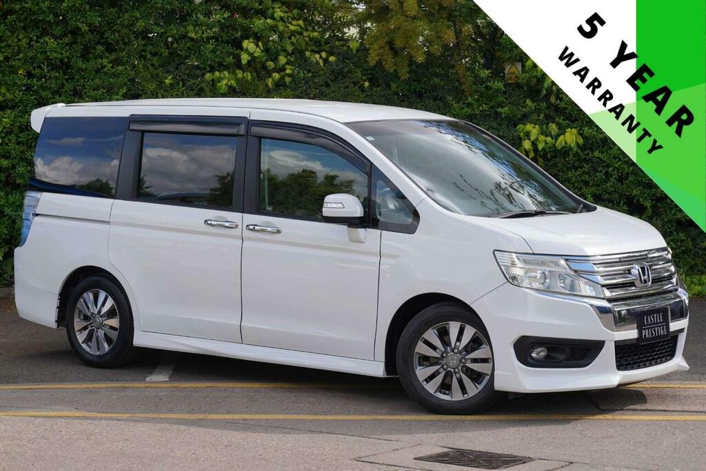 Honda StepWagon Mpv 2.0 Spada Z Inter Navi Selection 8 Seats White