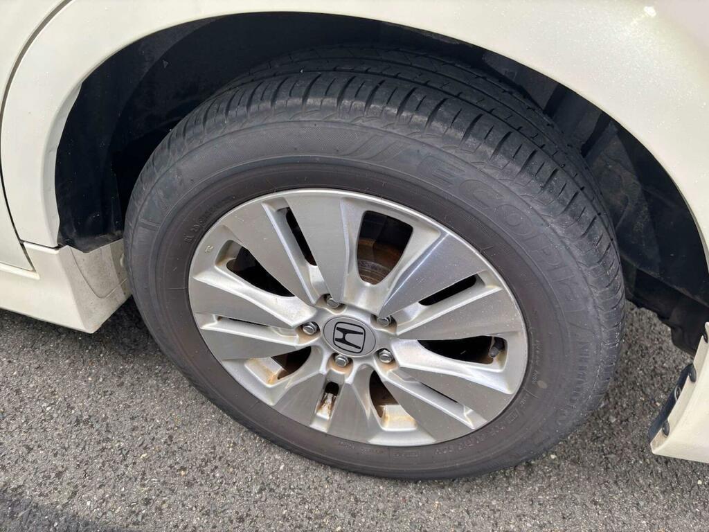 Honda StepWagon Mpv 2.0 Spada Z 8 Seats 201161 White #5