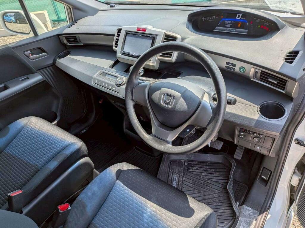Honda Freed Suv 1.5 Hybrid 201363 White #6