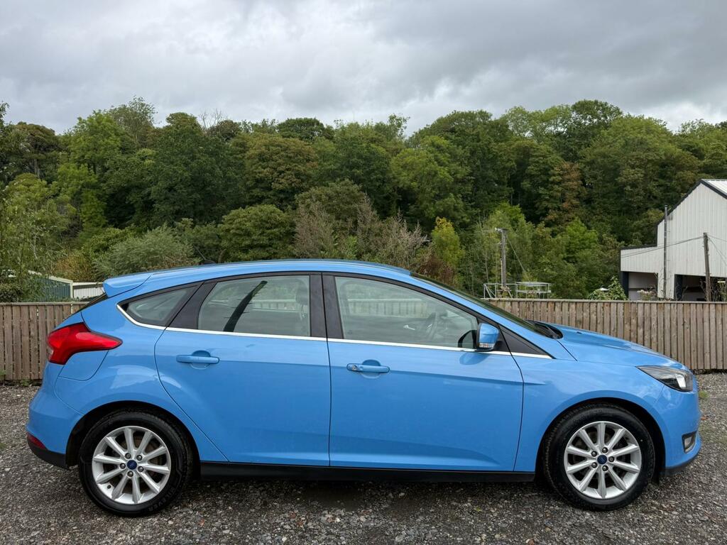 Ford Focus Titanium Blue #2