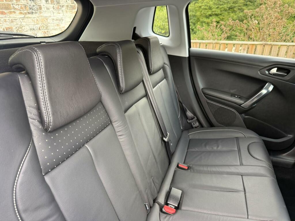 Peugeot 2008 1.2 Puretech Active 82 Bhp Red #28
