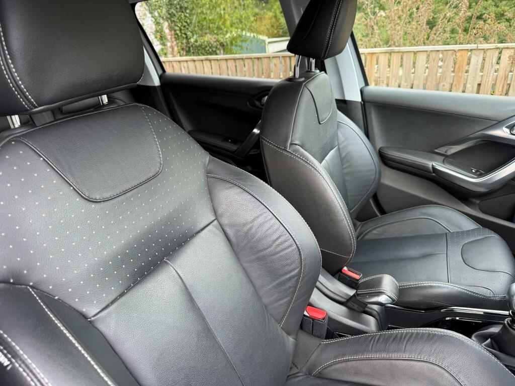 Peugeot 2008 1.2 Puretech Active 82 Bhp Red #27