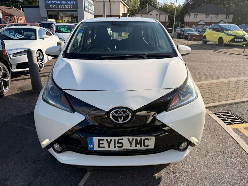 Toyota Aygo 1L X-pression White