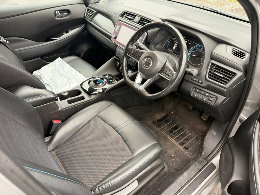 Nissan Leaf Hatchback Silver #4