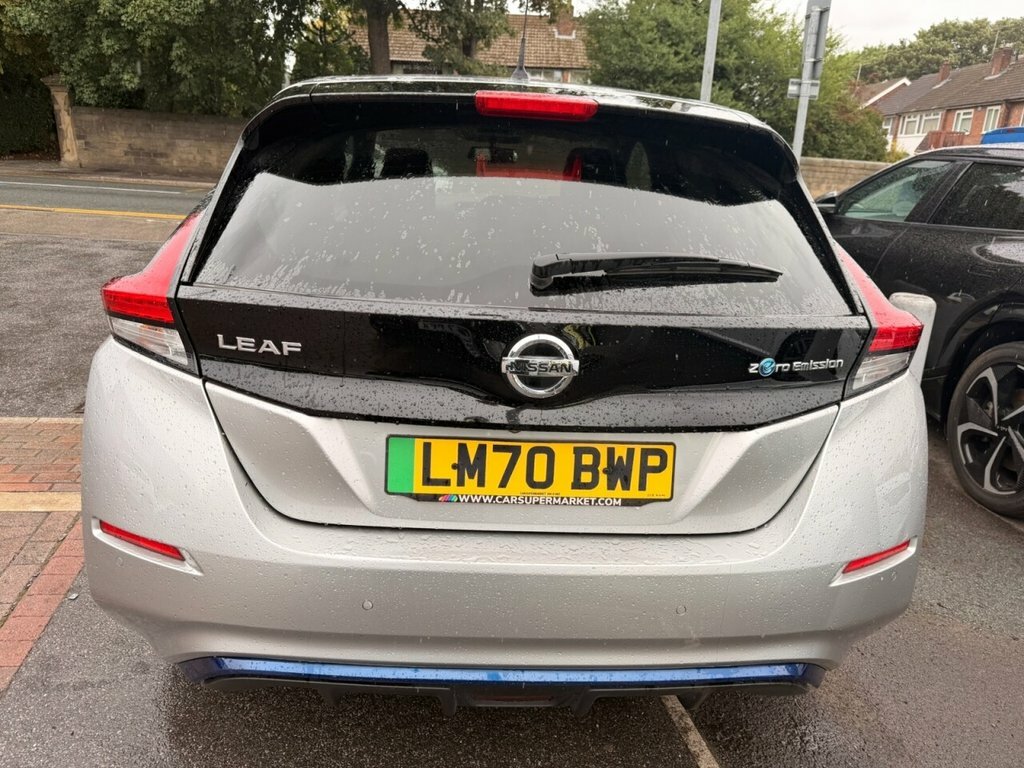 Nissan Leaf Hatchback Silver #5