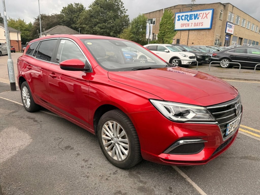 MG MG5 Estate Red #3
