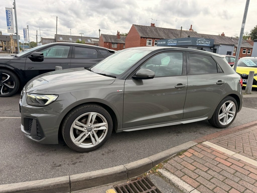 Audi A1 1L S Line FP19DEU Grey #5