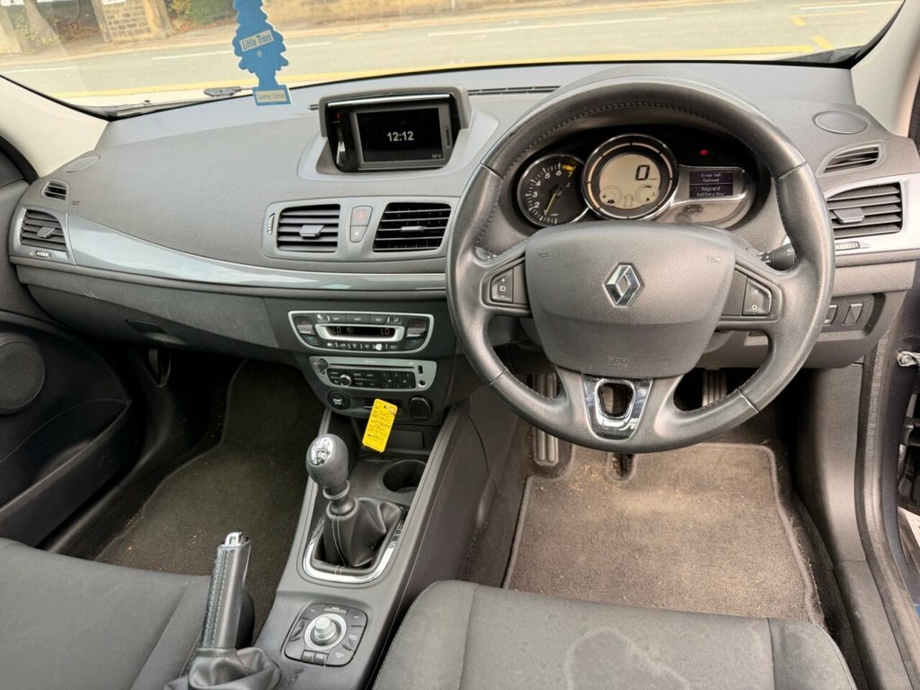 Renault Megane Megane Dynamique Nav Dci White #8