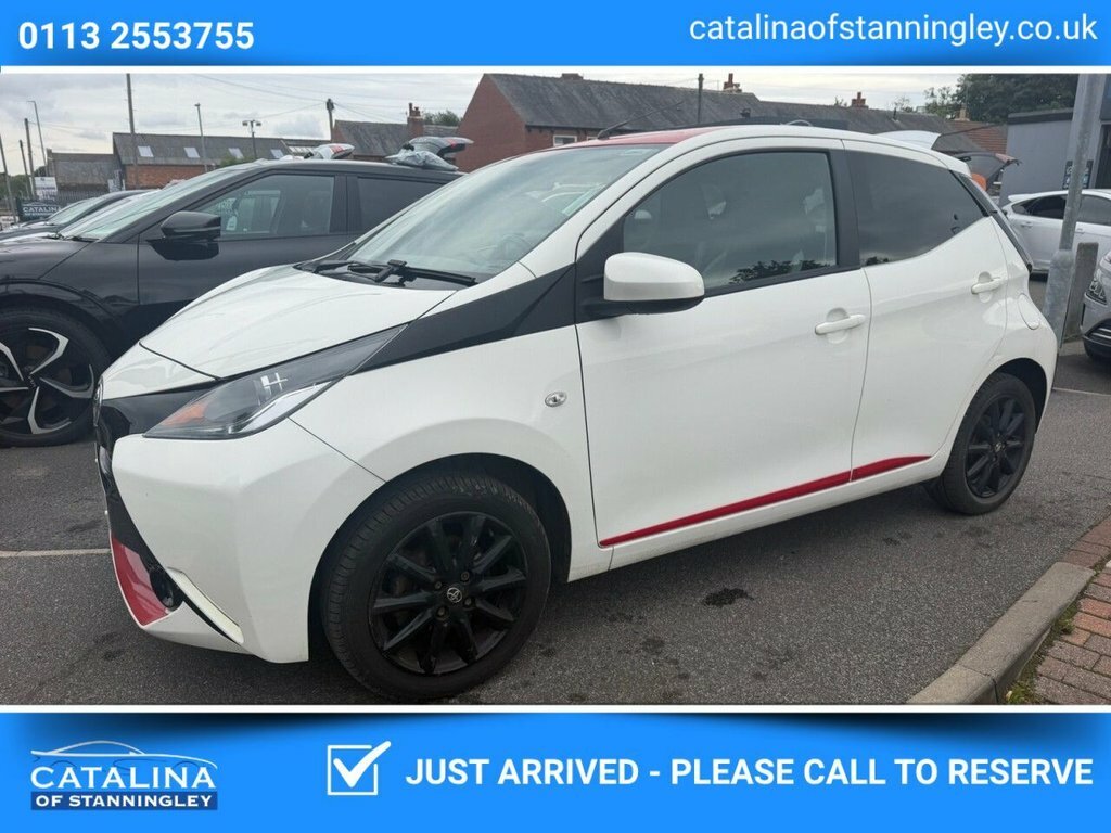 Toyota Aygo 1L X-press White