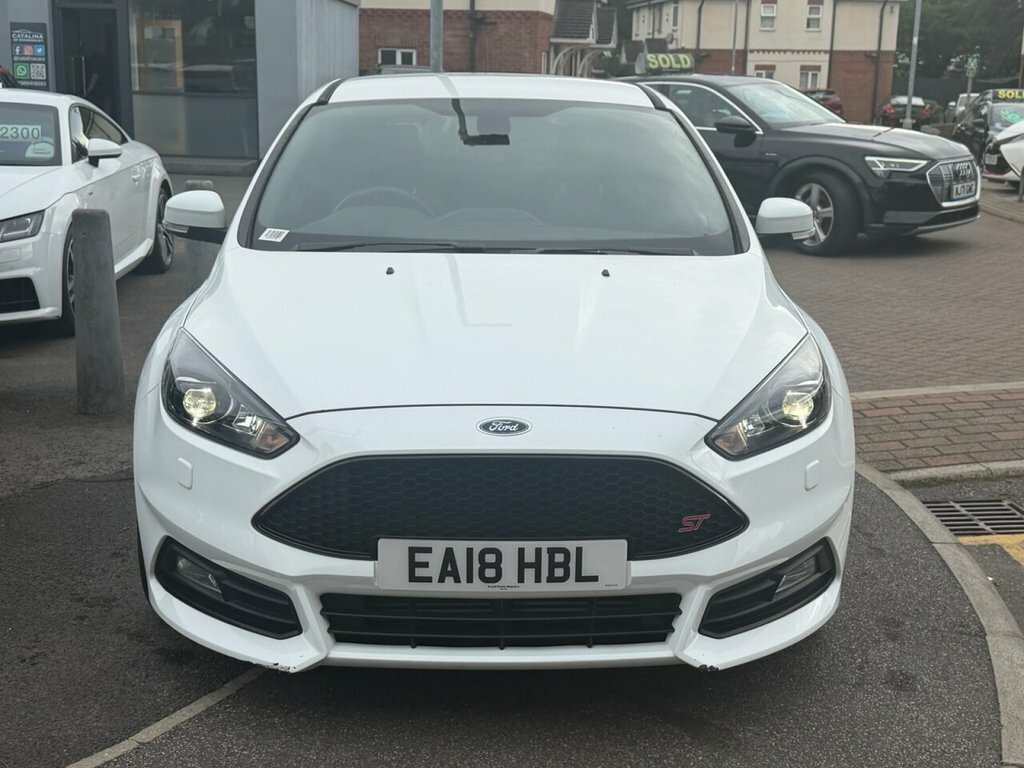 Ford Focus 2L St-3 White #2
