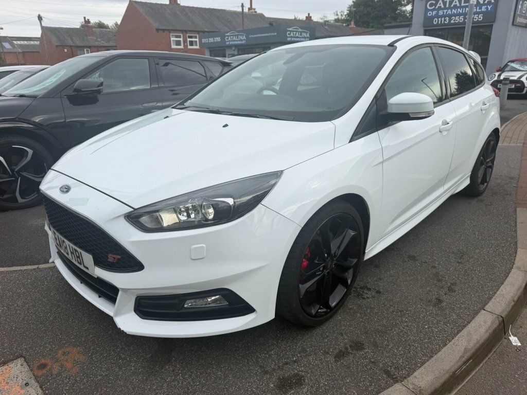 Ford Focus 2L St-3 White #5