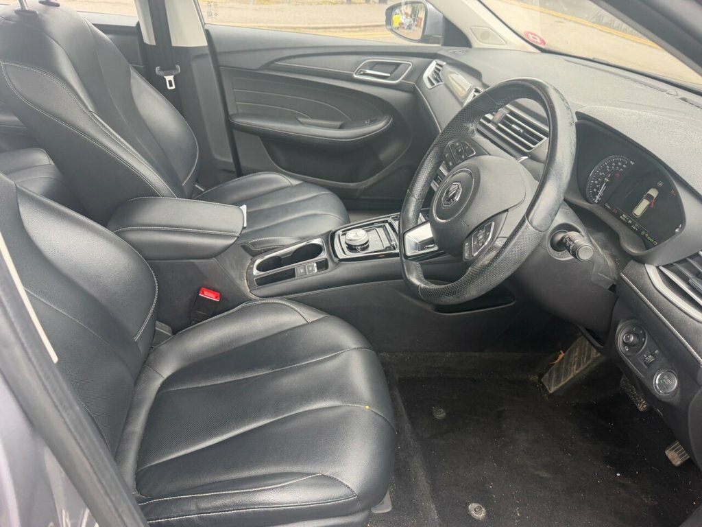 MG MG5 Estate Silver #5