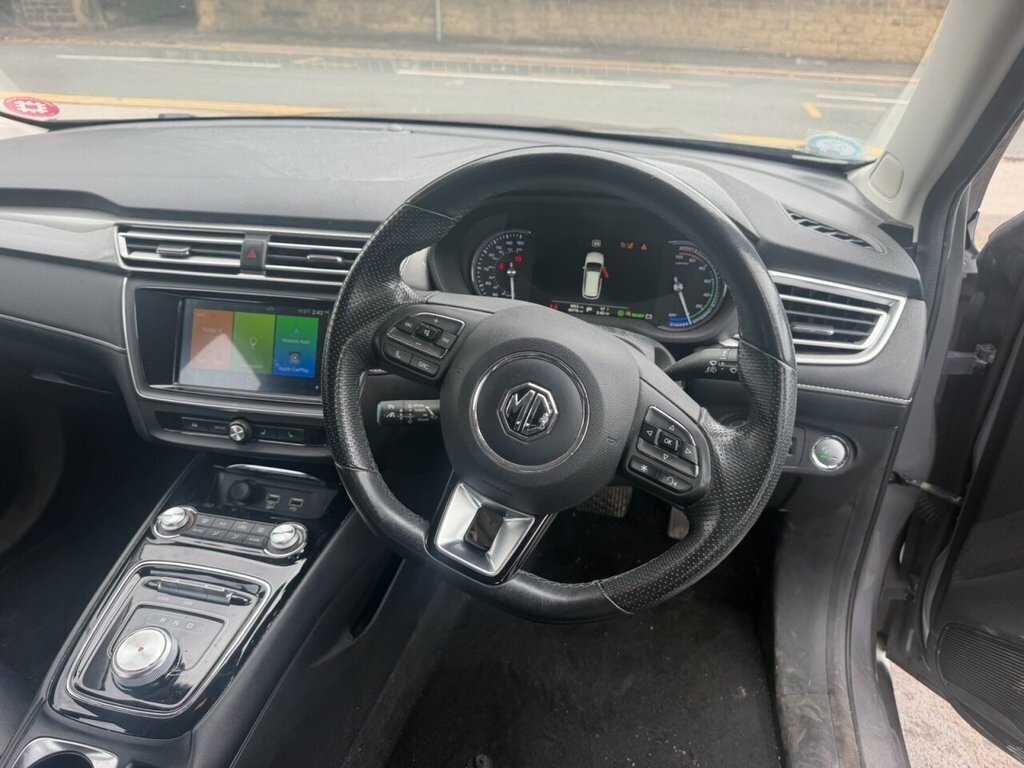 MG MG5 Estate Silver #4