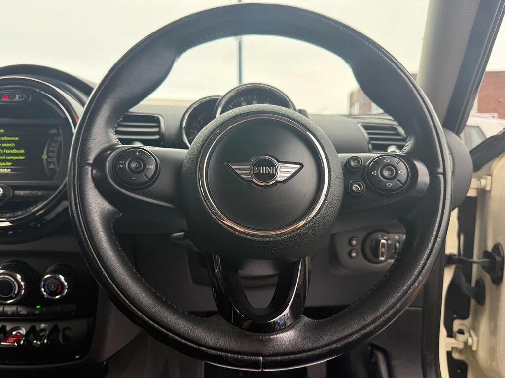 Mini Clubman Cooper Black #23