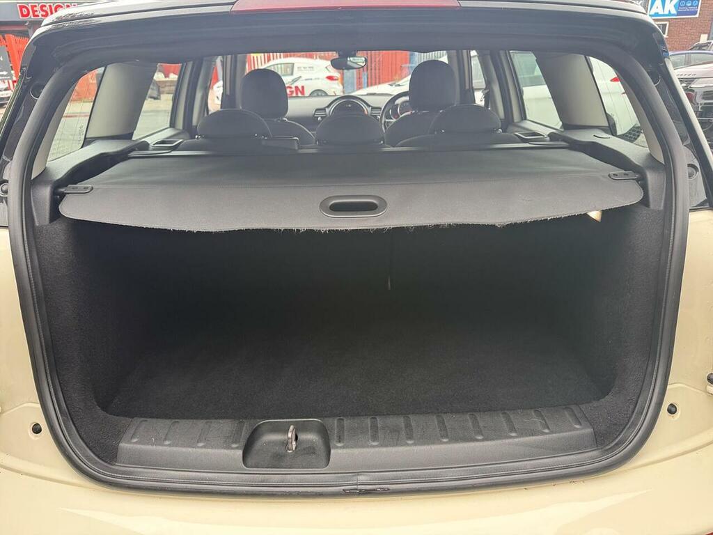 Mini Clubman Cooper Black #33