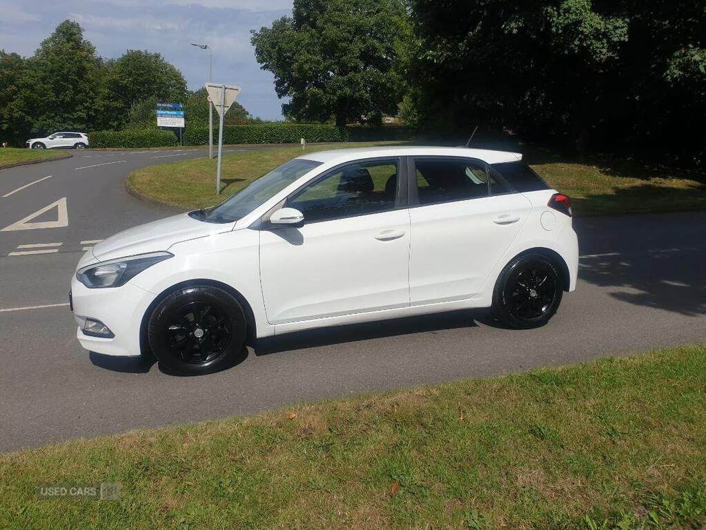 Hyundai I20 1.2 Se White #5