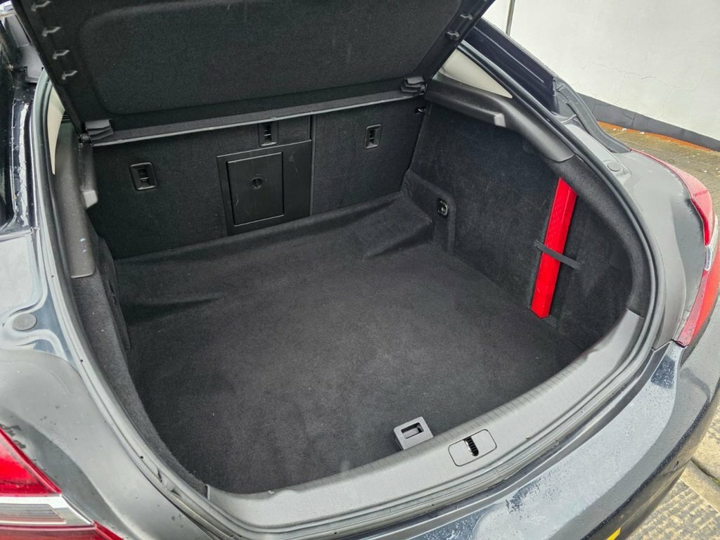 Vauxhall Insignia 2L Elite Nav Black #4