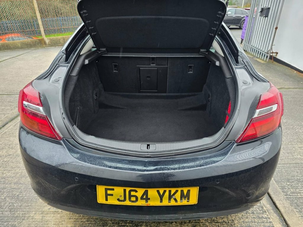 Vauxhall Insignia 2L Elite Nav Black #3