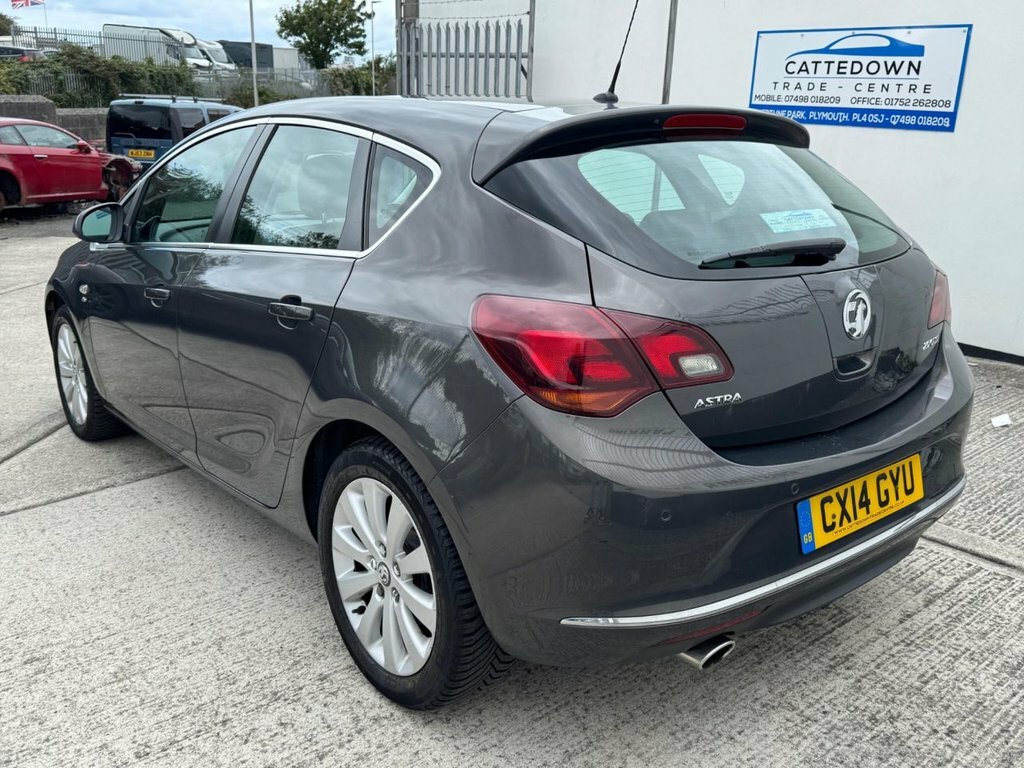 Vauxhall Astra 2L Elite Grey #3