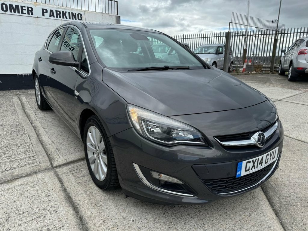 Vauxhall Astra 1.6I 16V Sri White #10